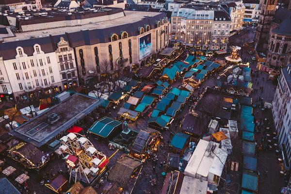 Luftbild Bonner Weihnachtsmarkt Münsterplatz